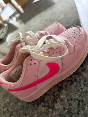 Nike Kids Light Pink Sneakers with Bright Pink Swoosh